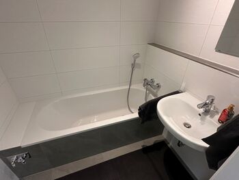 Gemeinschaftliches Badezimmer