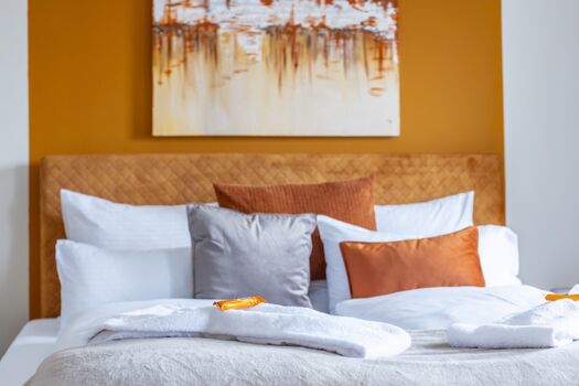 3 Schlafzimmer plus Daybed - Boxspringbetten - 8 Personen Bild 3