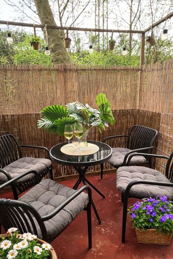 Schöner großer Balkon