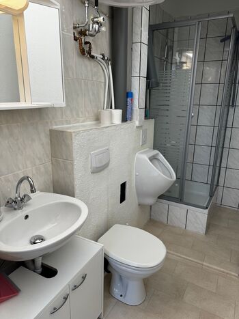 Neu 3 Schlafzimmer Wohnung Zentrum Göppingen Foto 5