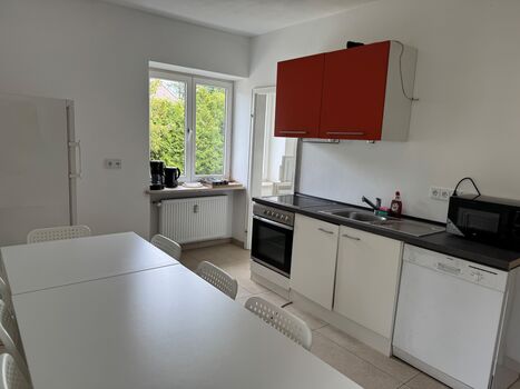 Küche mit Essbereich