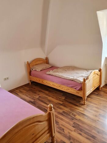 Schlafzimmer 2 mit 2 Einzelbetten