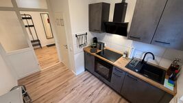 Große Wohnungen mit Balkon und Parkplatz für bis zu 16 Personen Bild 4