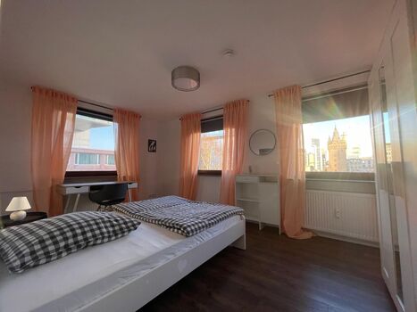 4 Zimmer Wohnung Stadtmitte Bild 2