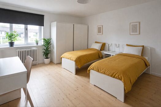 FL30 / TOMASZ-LIVING in HUSUM - Nordsee | Zentral Bild 1
