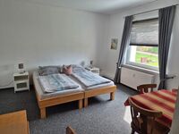 Zimmervermietung-Weiß Bild 2