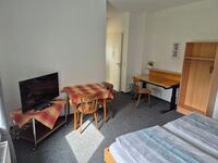 Zimmervermietung-Weiß Bild 1