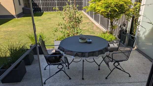 Schöne, sonnige Ferienwohnung mit Terasse im Herzen von Roth Bild 1