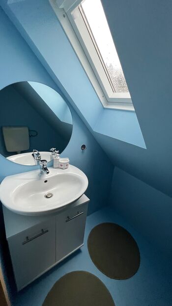 Kleines WC im Dachgeschoss 