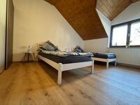 FREE: 3 Wohnungen (1-13 P.) I Einzelbetten, Waschmaschine, Terrasse Bild 1