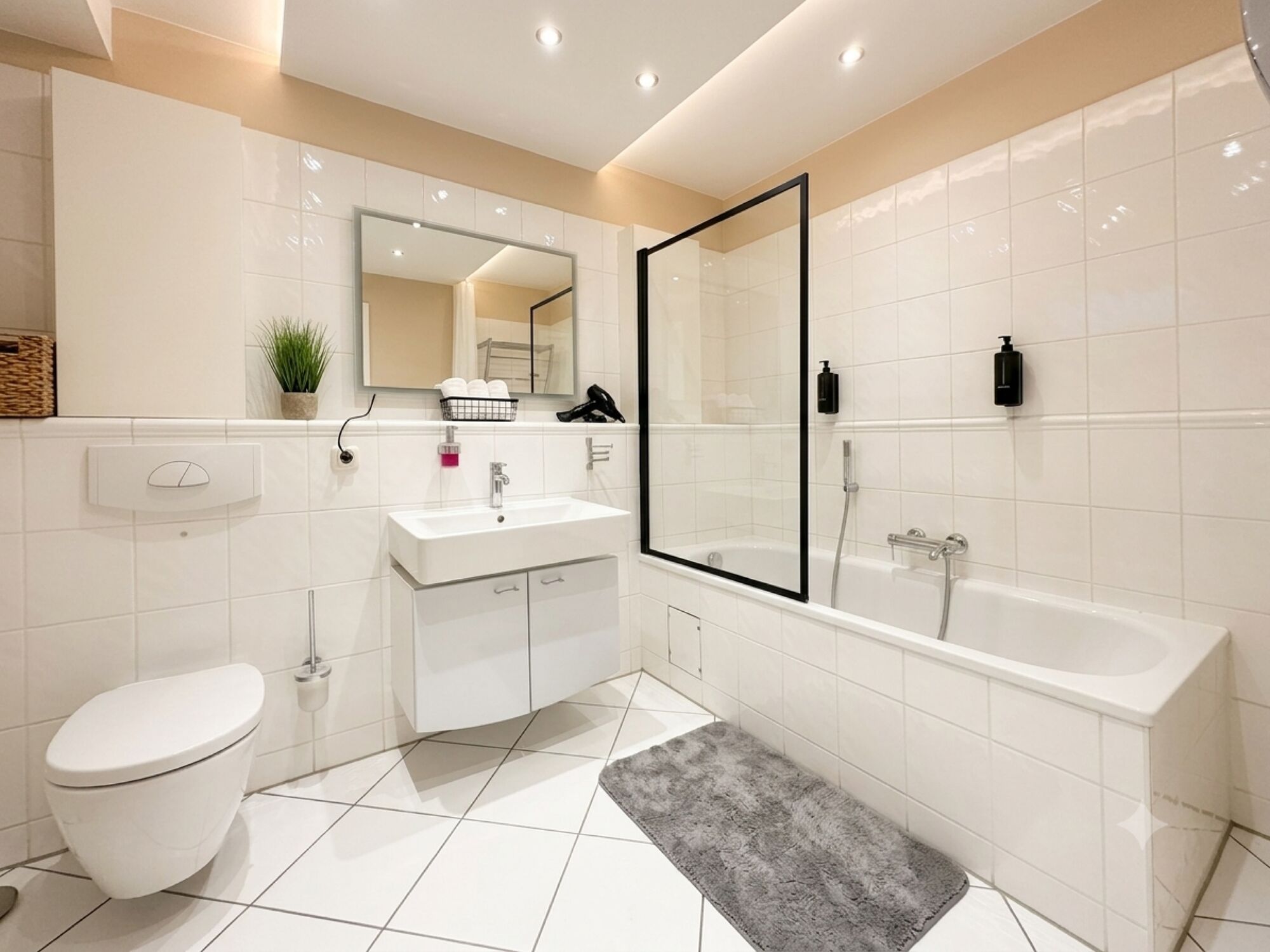 APPEN Badezimmer mit Badewanne