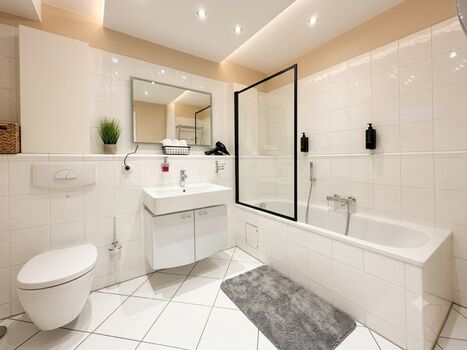 APPEN Badezimmer mit Badewanne