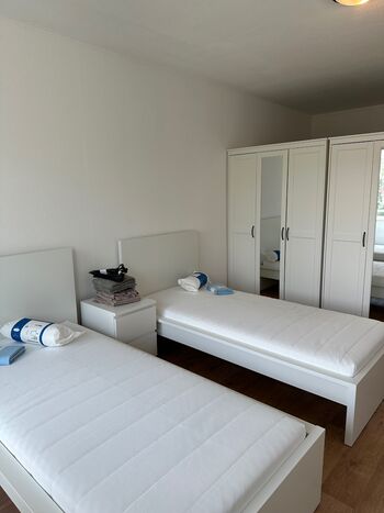 Rostock Apartment Helsi! (4-20Pax) Bild 1