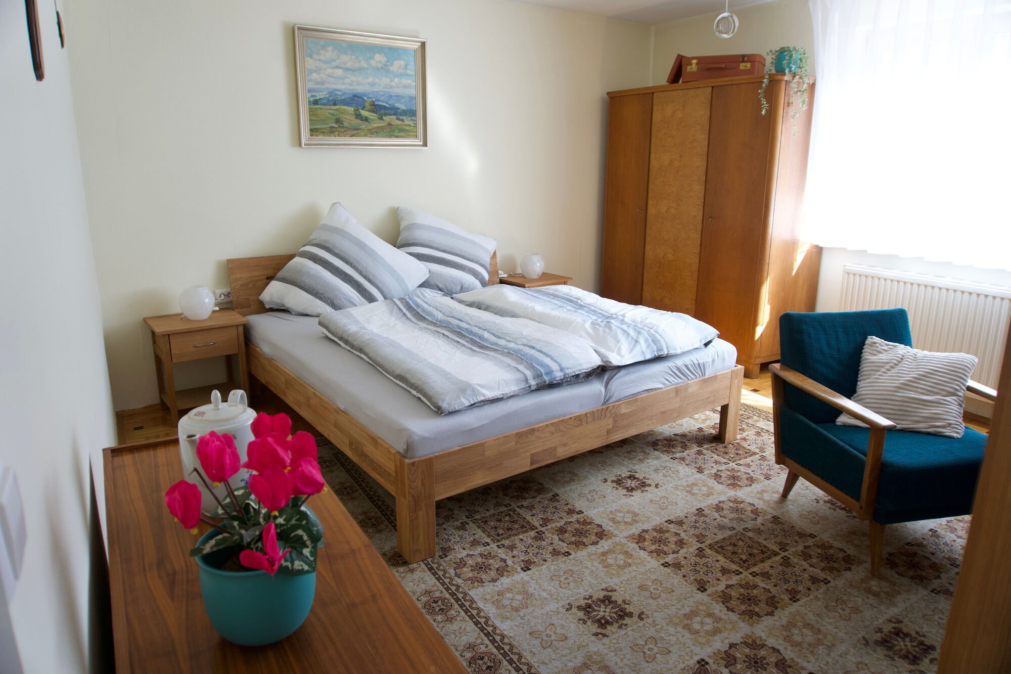 Zimmer 1- Doppelbett und Schlafsofa