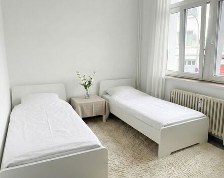 Eingerichtete Wohnung ideal für Teams ab 2 Personen Bild 1
