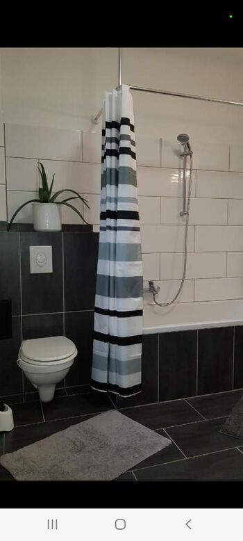 Gepflegtes Badezimmer