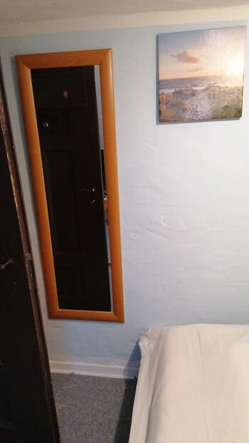 Schlafzimmer Nr. 4 / unter dem Dach