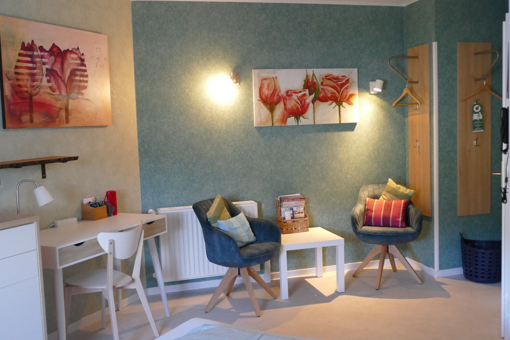 Apartment, Leseecke im Schlafzimmer 