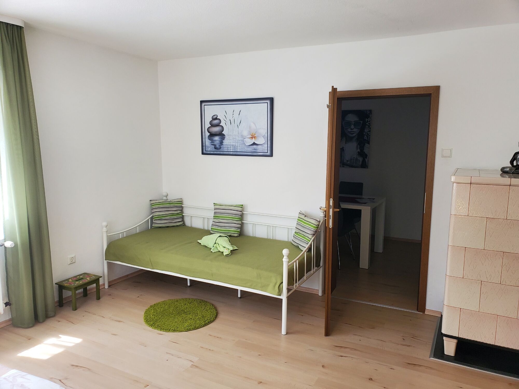 Schlafzimmer 1 (3 Bett Zimmer)