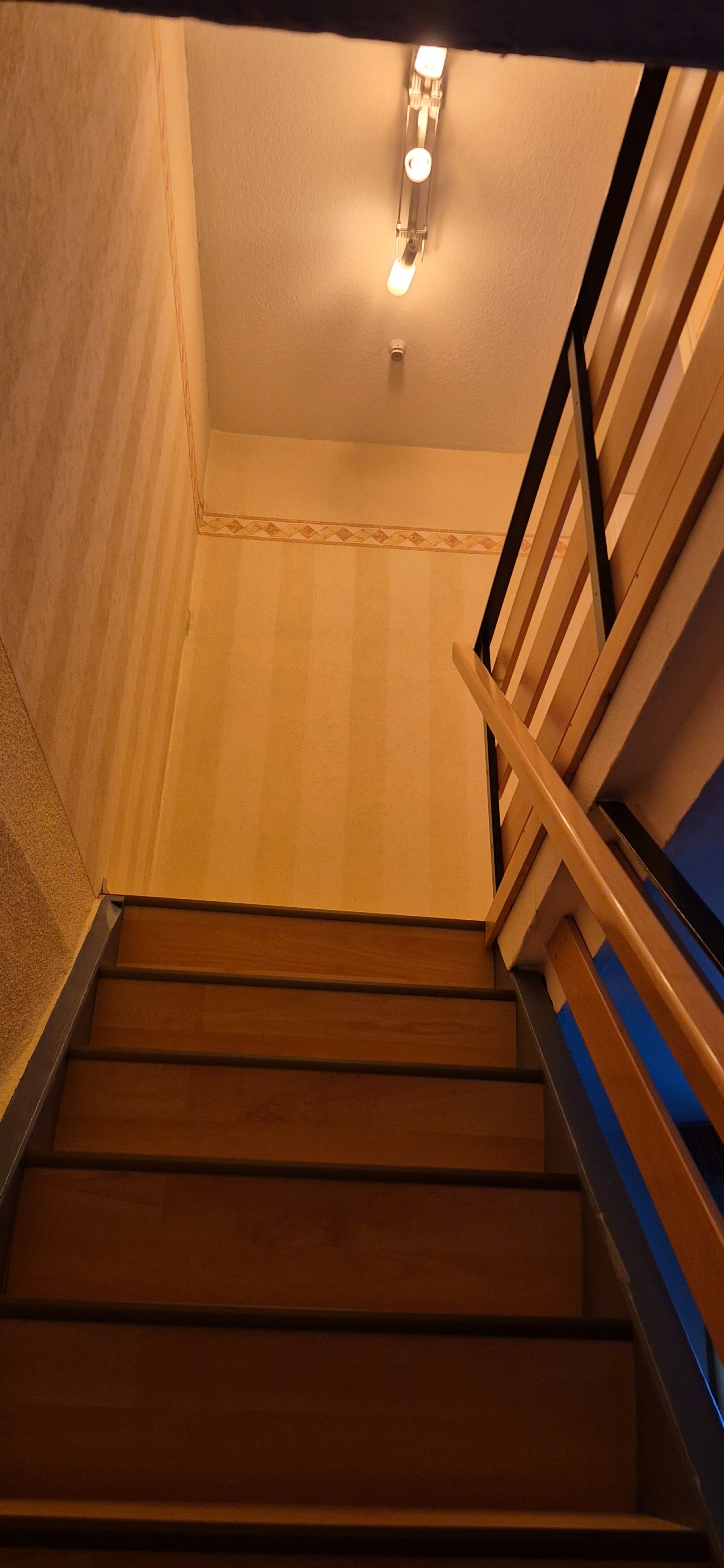 Treppe zu 2. Obergeschoss