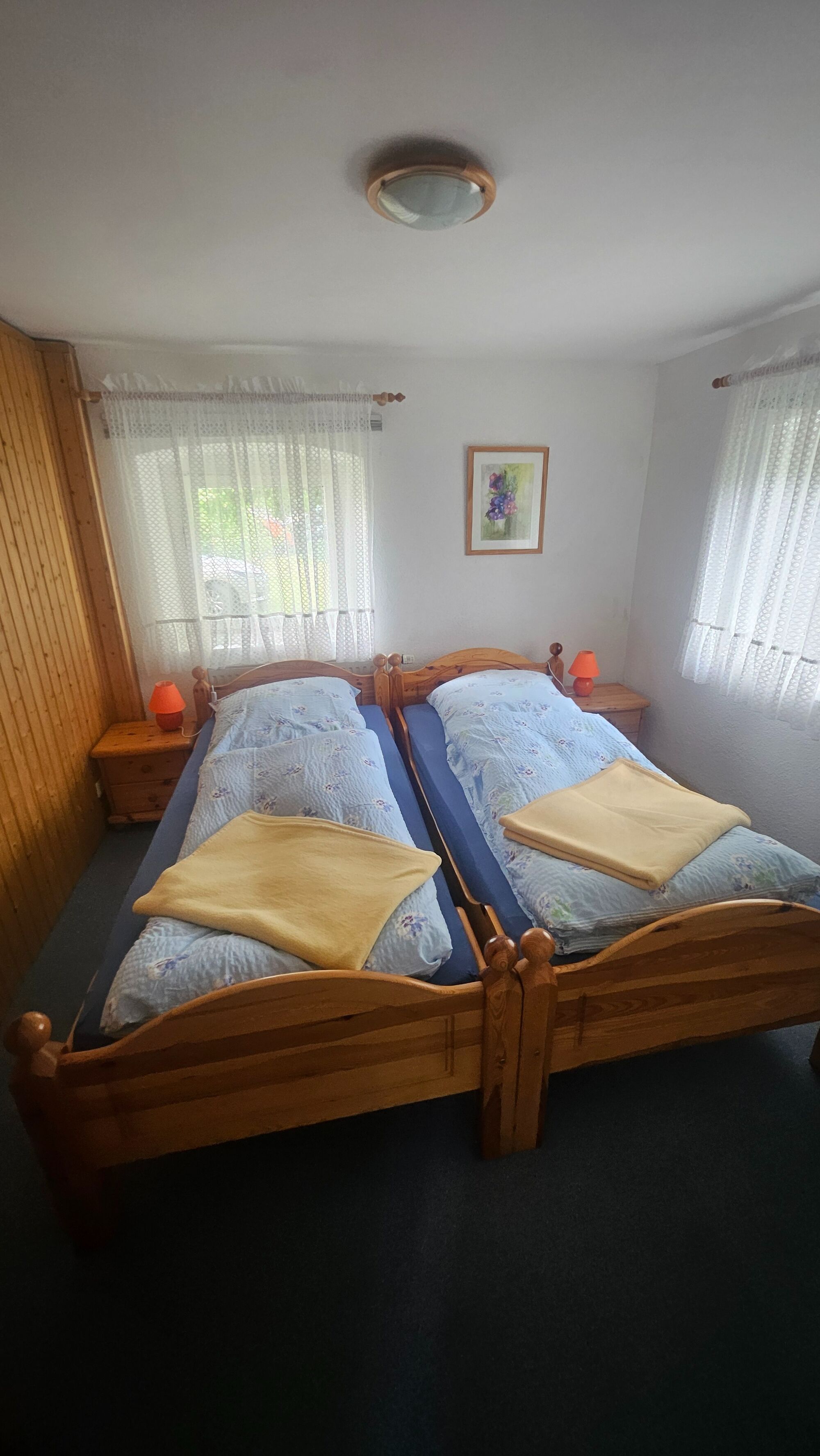 Schlafzimmer (Optional: Doppelbett)
