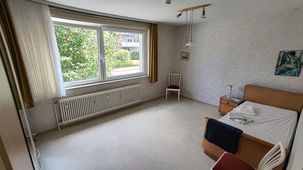 WG Zimmer mit privatem Bad in Langenhagen Nähe Garbsen