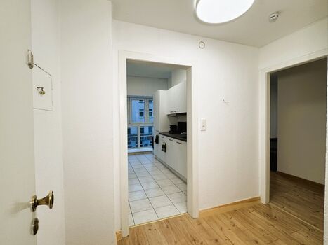 Modern möbeliertes Apartment mit 2 Betten, Bild 2