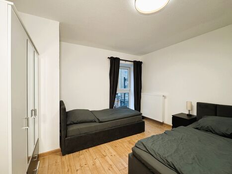 Modern möbeliertes Apartment mit 2 Betten, Bild 1