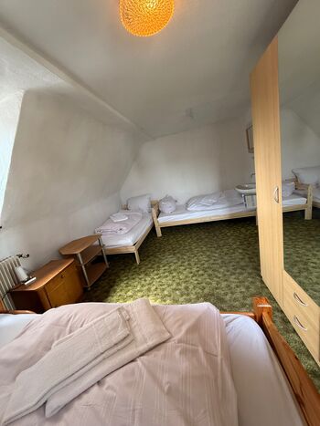 ALL INN Wohnung, Küche, Bad, Einzelbetten 7 Personen