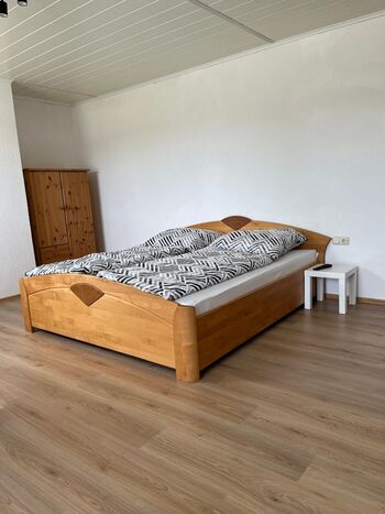 Gästezimmer und Ferienwohnung Pinsenschaum Bild 1