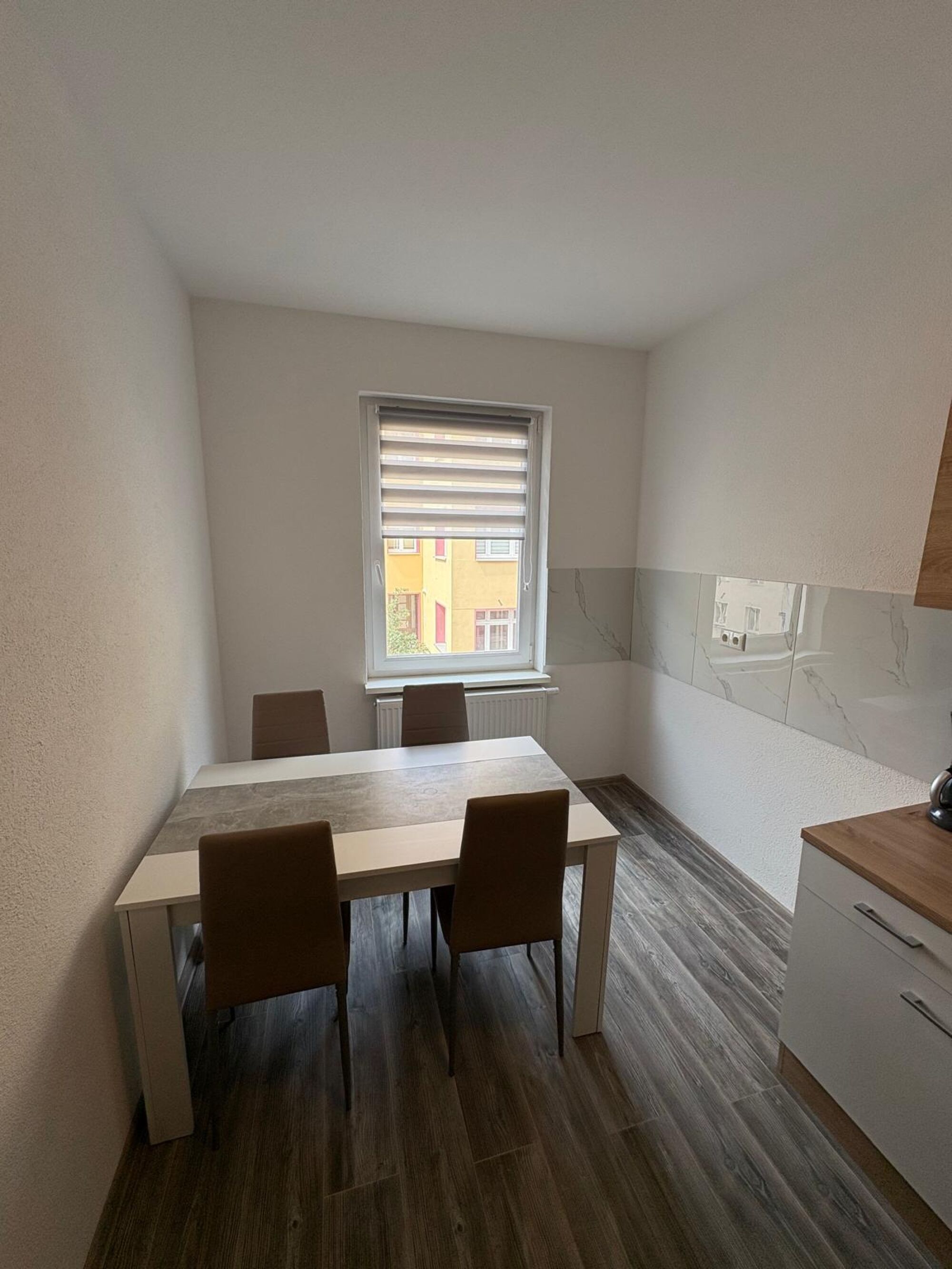 Küche mit Esszimmer