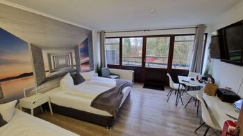 Hotel Seeblick am Sankelmarker See Bild 1