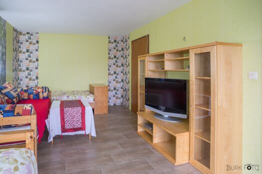 Z-3 - Bett-Zimmer mit eigenem Bad