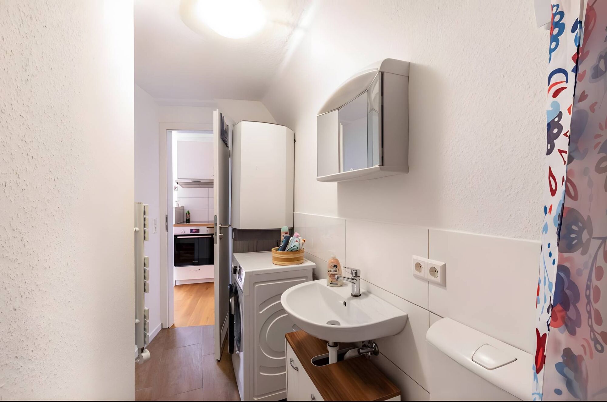 Sila 2 : Bad mit Waschmaschine