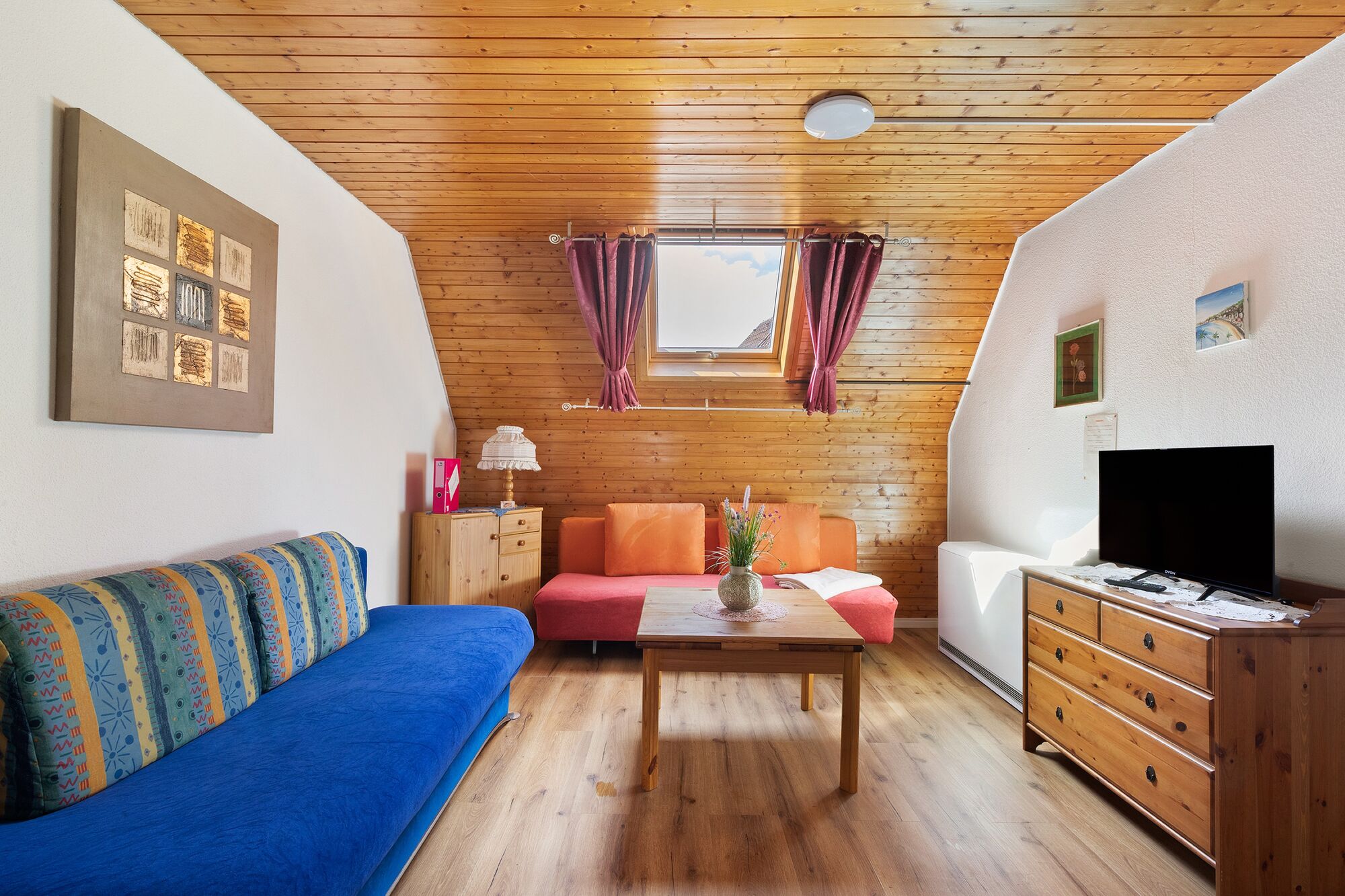 Sila 1 : Wohnzimmer mit 2 Schlafsofa ( 1,40x2,00m )