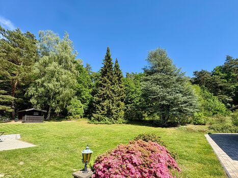 Garten mit Zugang zum Wald