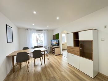 2 hochwertige Wohnungen für 4 und 6Personen, inkl. Parkplatz Bild 1