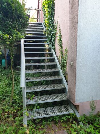 Aussentreppe zur Wohnung