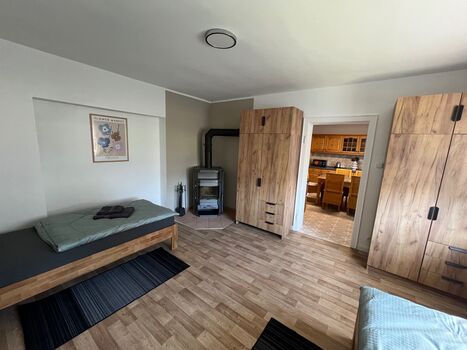 Haus mit 2 Neuwertigen Wohnungen für bis zu 17 Personen