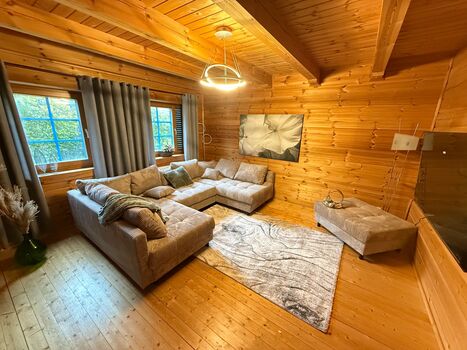 VINNEN LODGE | Moderne Holzhausoase für 8 Personen Bild 1