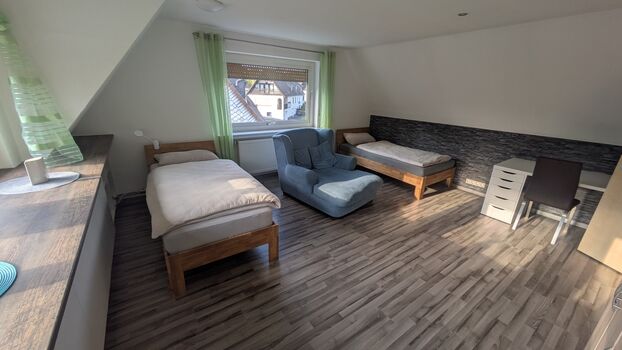 Großes Schlafzimmer
