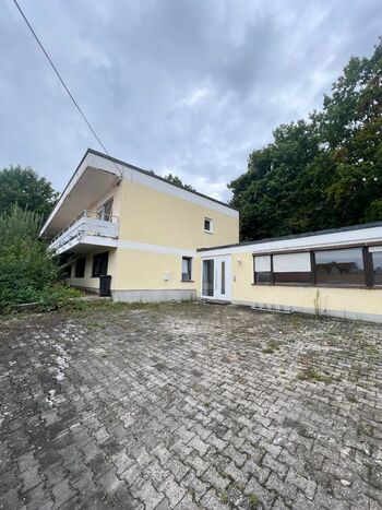 Haus mit Balkon Im Zentrum von Regensburg Bild 1