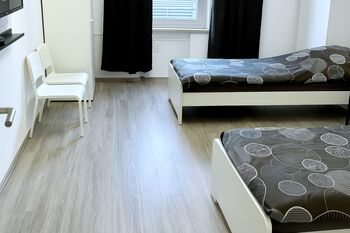 VAZ Apartments | Solingen | Haan | Hilden | 4-16 👨‍🔧 Foto 4