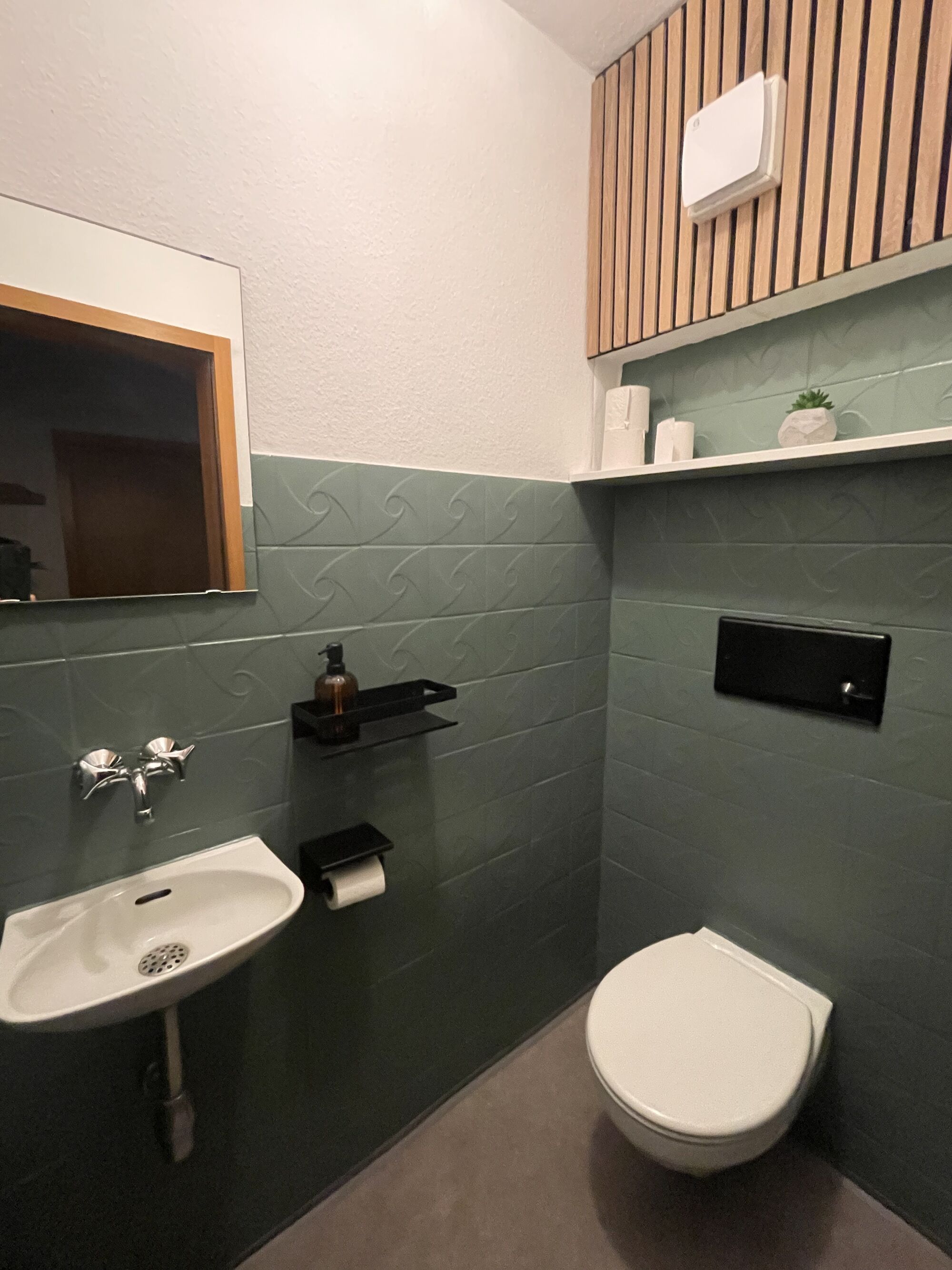 WC 1. OG