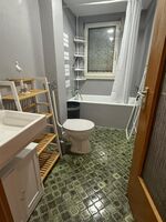 für 1-4 Personen, ab 6 Monate Mietdauer, alles neu. Zentral. Bild 7