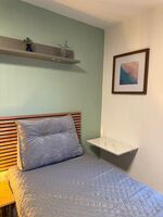 für 1-4 Personen, ab 6 Monate Mietdauer, alles neu. Zentral. Bild 9