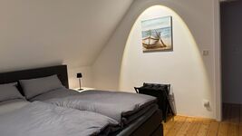 Apartment Köln Bonn DeLux Burgblick Bild 1