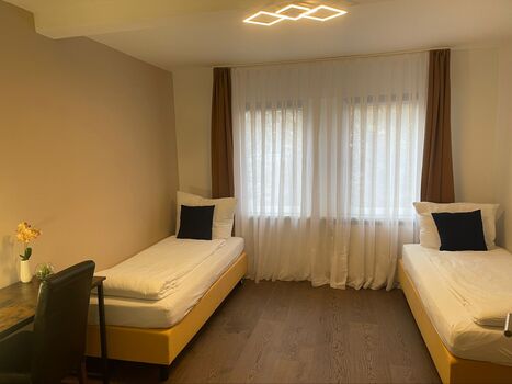 4-Zimmer-Wohnung in Bayreuth, frisch renoviert, nähe Zentrum Bild 3