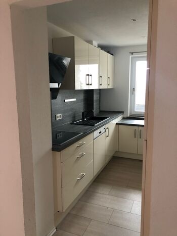 Ruhige Lage, Nahe Uni, BWK, Strassenbahn, Einkaufen Bild 3