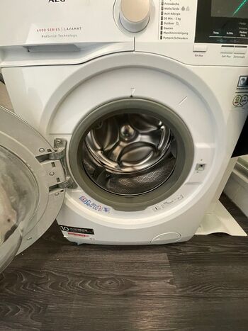 Ruhige Lage, Nahe Uni, BWK, Strassenbahn, Einkaufen Bild 5